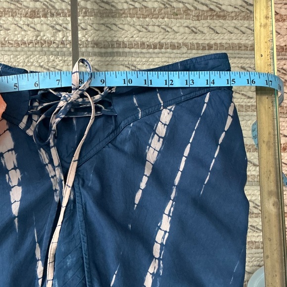 EARTHBOUND Blue and White Tie-Dye Joggers - Picture 8 of 9